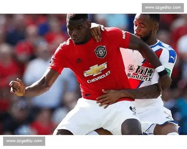 手术刀切球：足球场上的致命艺术与科学