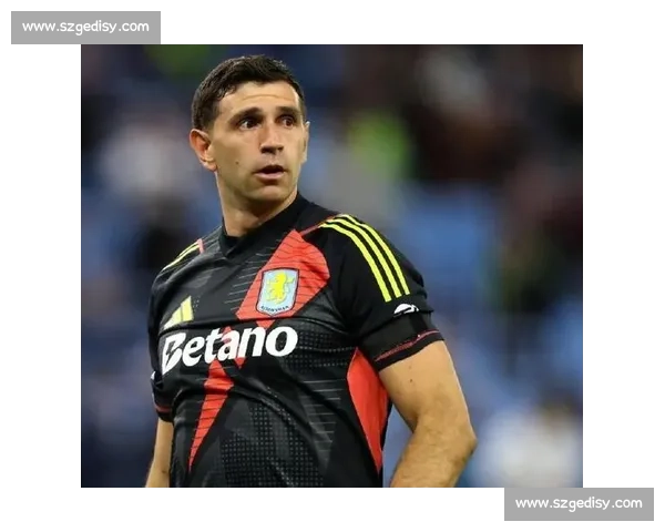 曼联马竞门将交易陷僵局 大马丁加盟与否取决于奥纳纳动向