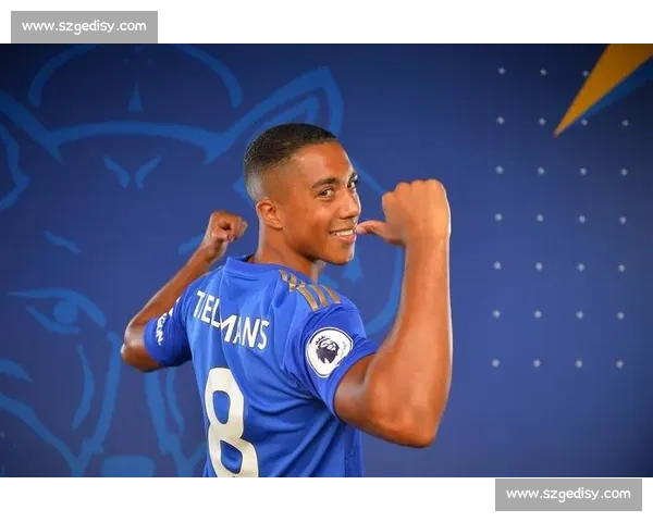 莱斯特城黄金一代重聚！瓦尔迪携家人与马奎尔、麦迪逊共享阿尔加维假期