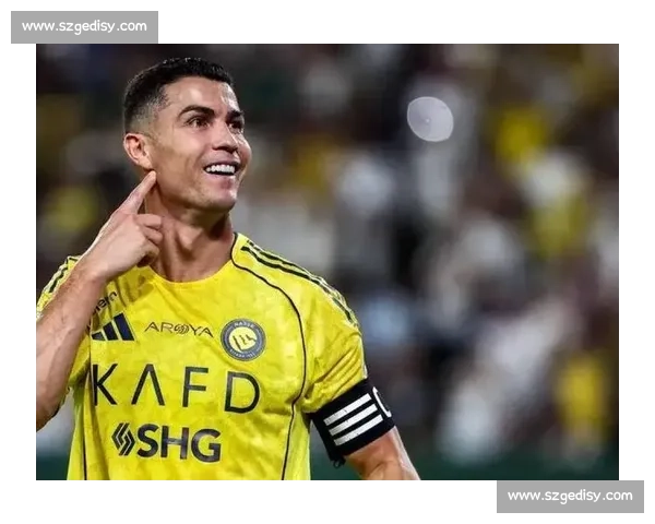 曼联死忠网红飞铲特维斯酿冲突！野兽 4 球回击梦剧场嘘声